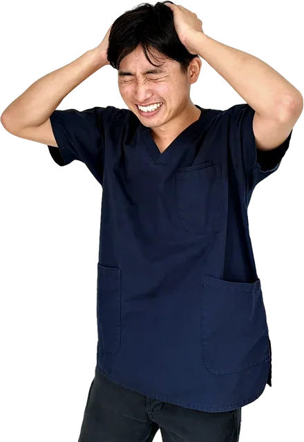 頭を抱える人